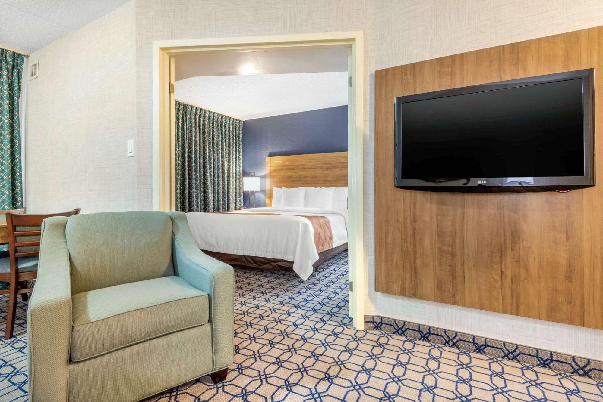 Quality Suites Whitby Buitenkant foto