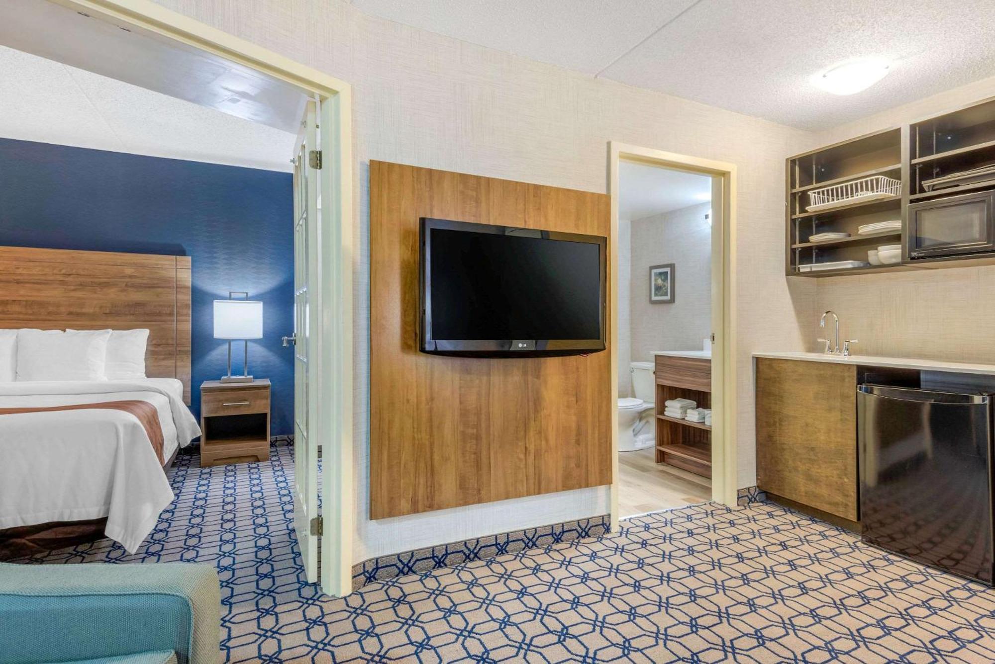 Quality Suites Whitby Buitenkant foto