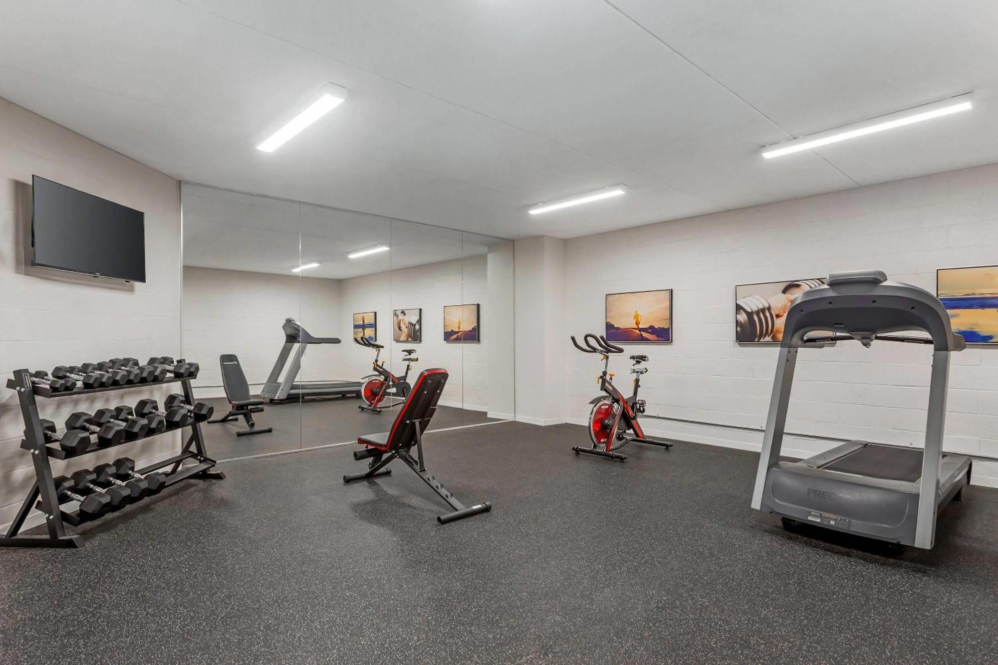 Quality Suites Whitby Buitenkant foto