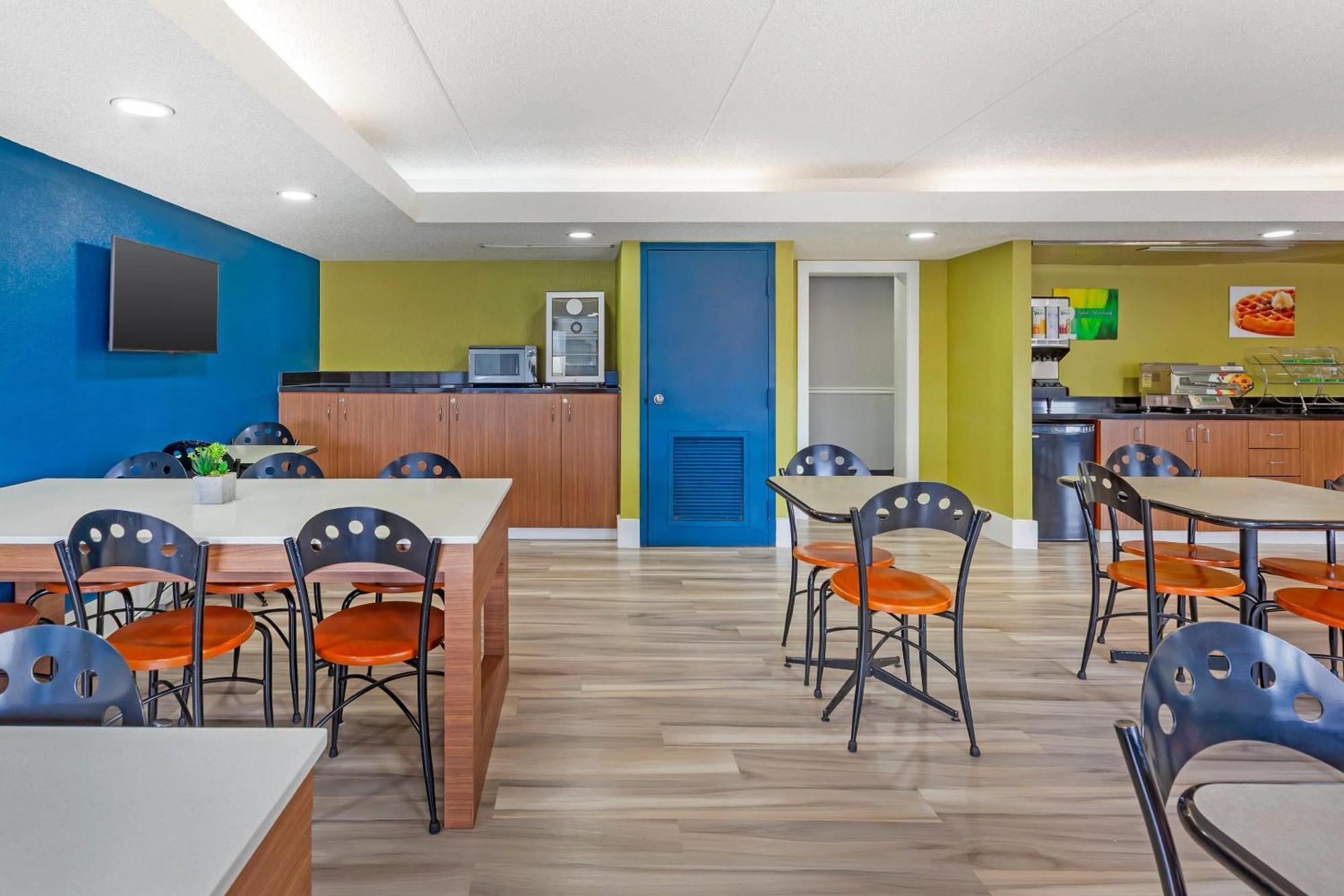 Quality Suites Whitby Buitenkant foto