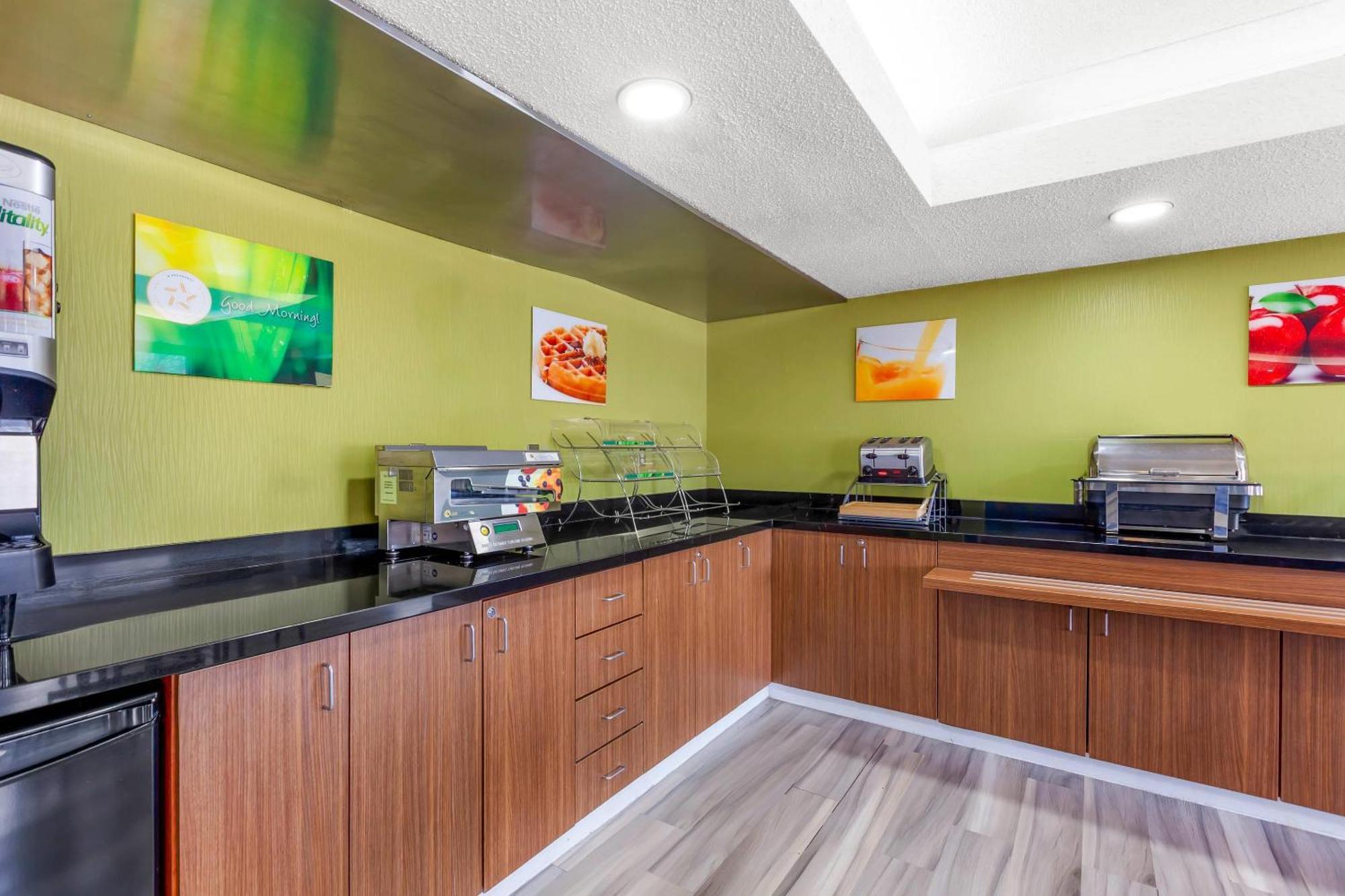 Quality Suites Whitby Buitenkant foto