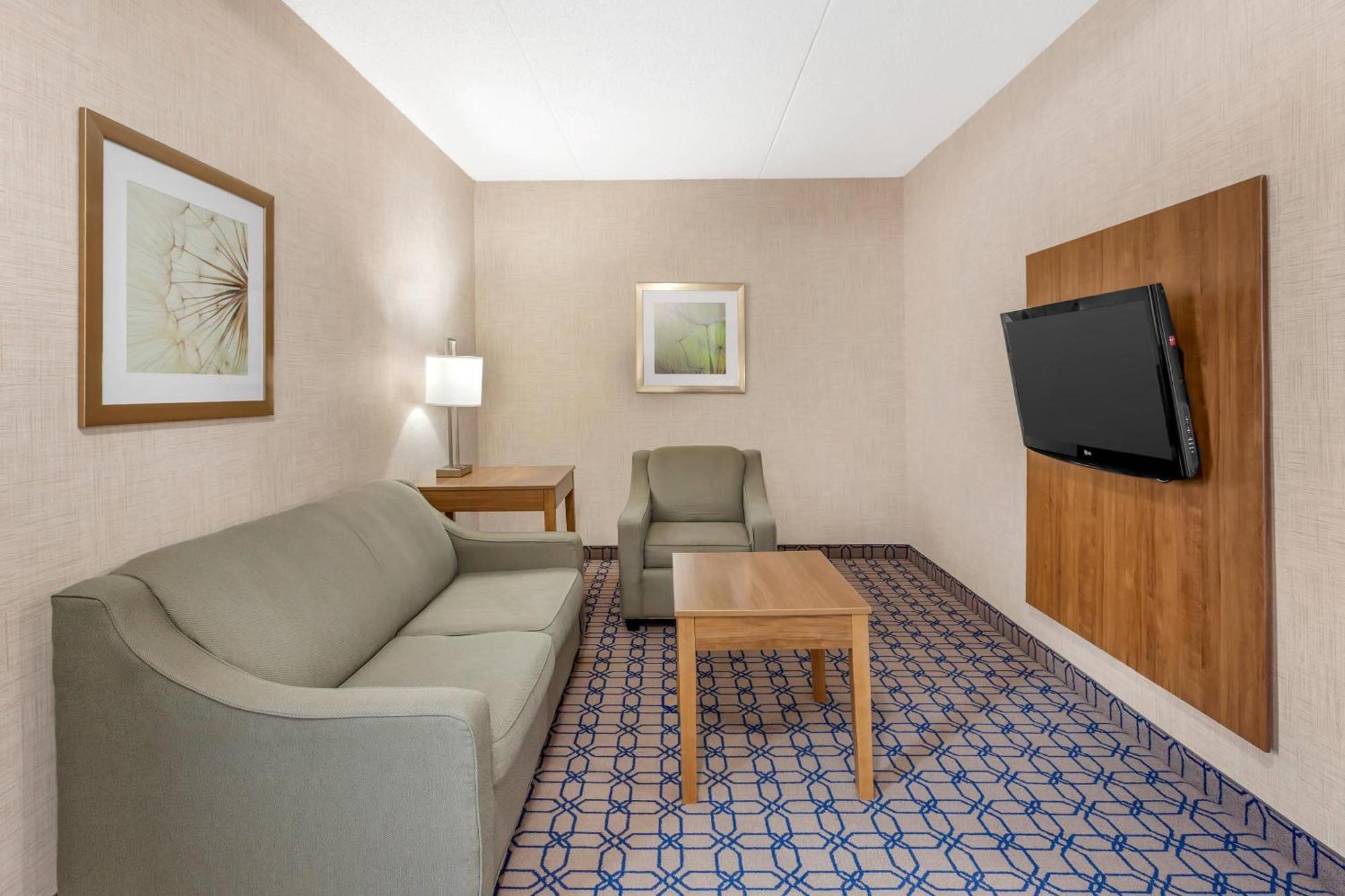 Quality Suites Whitby Buitenkant foto