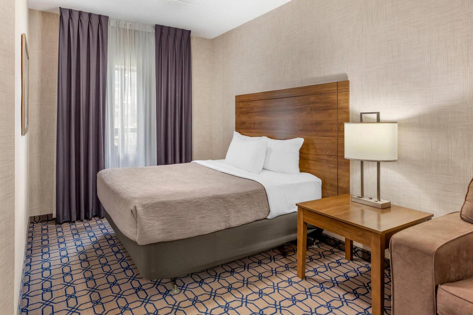 Quality Suites Whitby Buitenkant foto