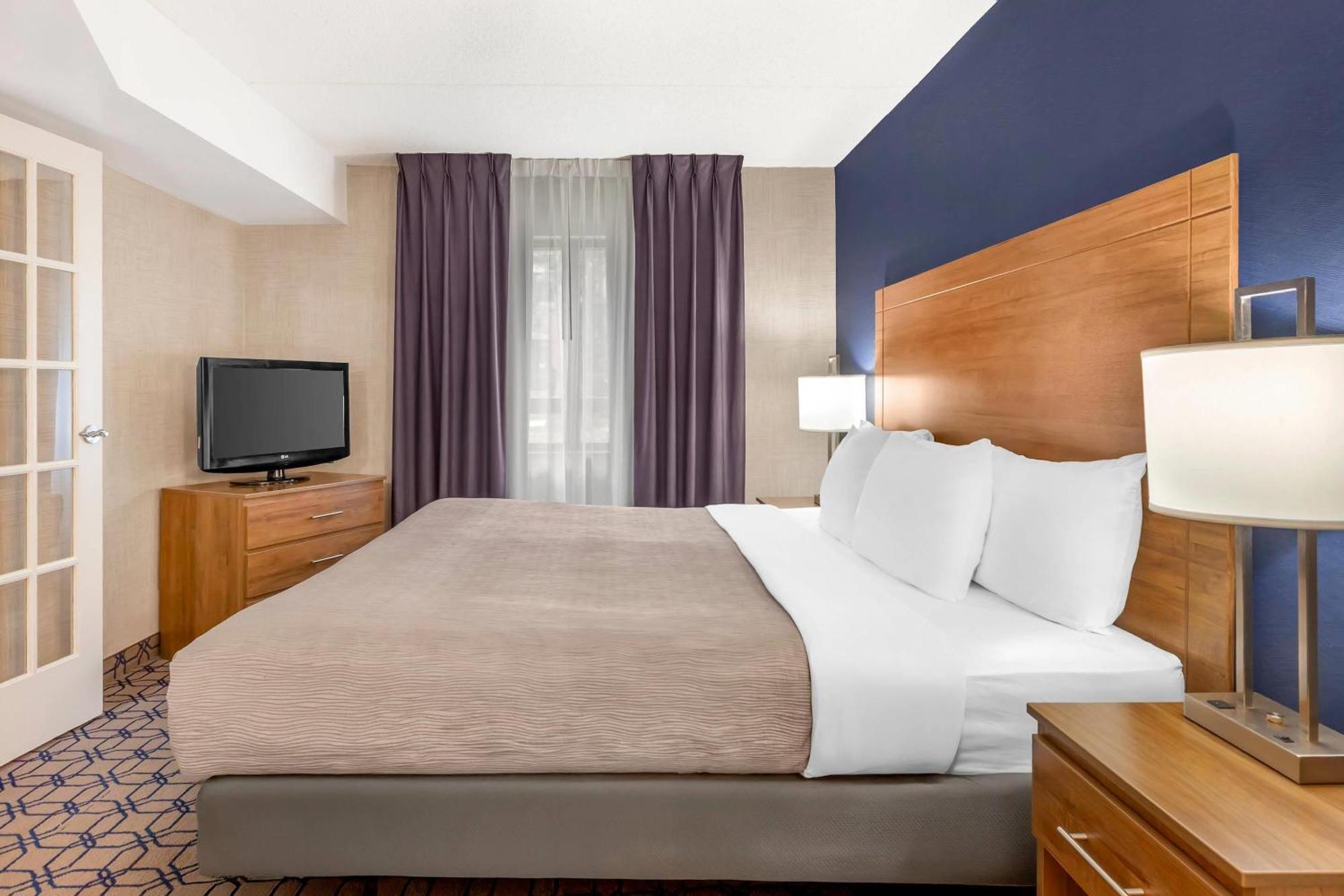Quality Suites Whitby Buitenkant foto